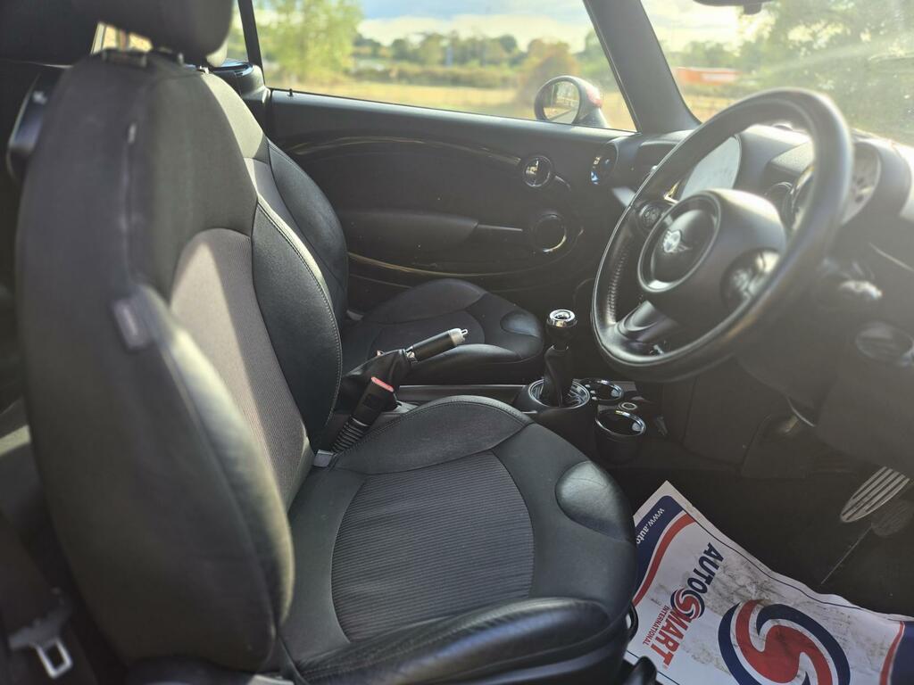 Mini Convertible 1.6 Cooper 122 Bhp Brown #18