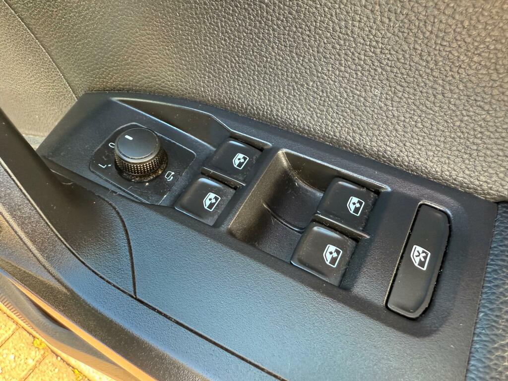 Seat Arona 1.0 Tsi 110 Xperience Lux Black #25