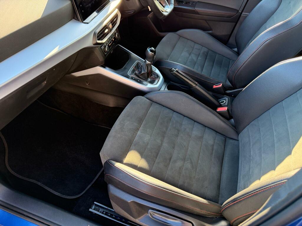 Seat Arona 1.0 Tsi 110 Xperience Lux Black #18
