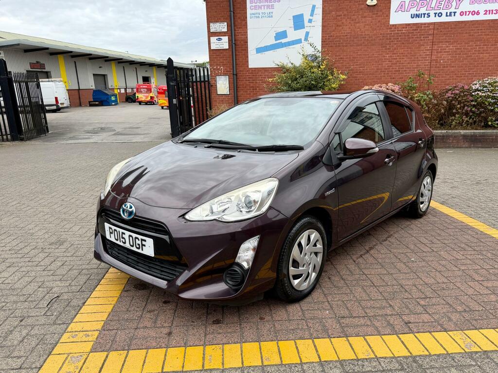 Toyota Aqua 1.5 5dr Purple #3