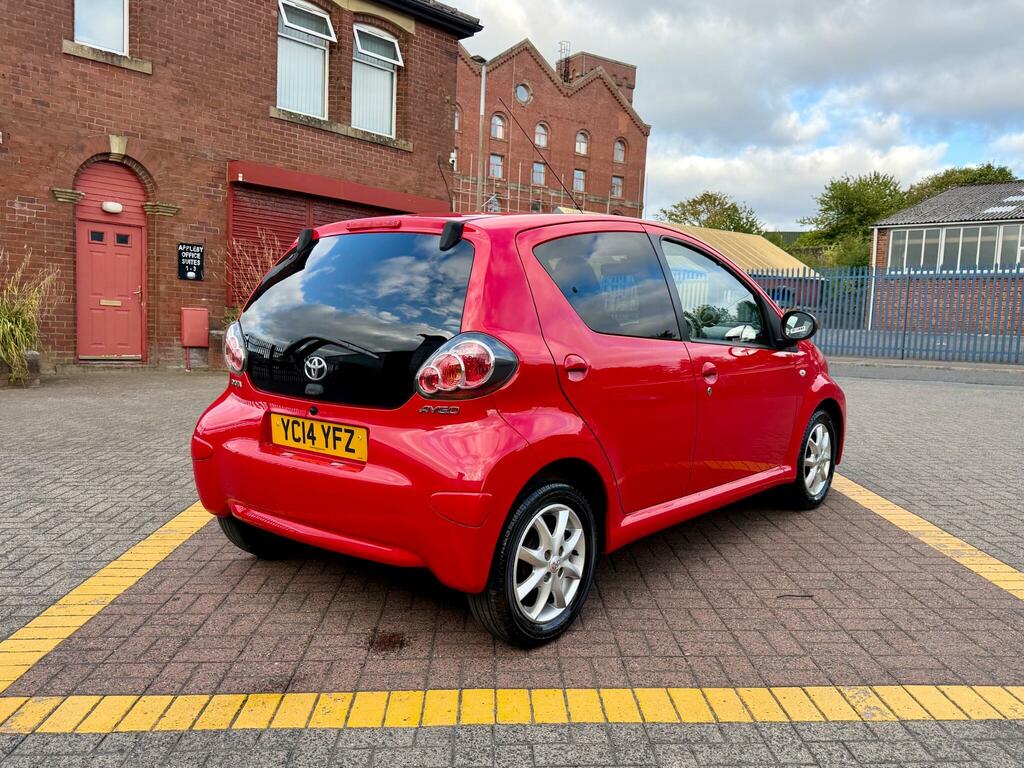 Toyota Aygo Hatchback Silver #26