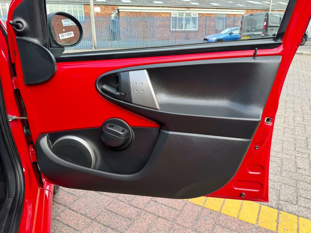 Toyota Aygo Hatchback Silver #36