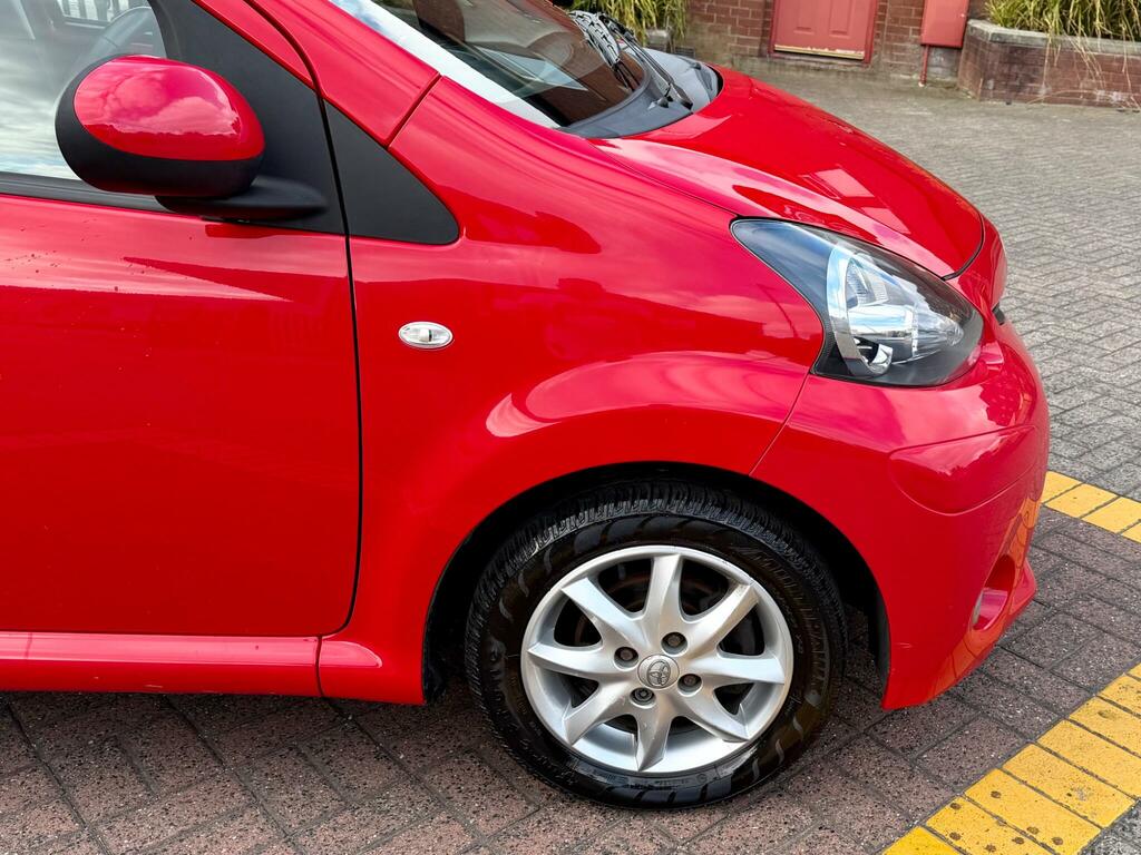 Toyota Aygo Mode Red #4