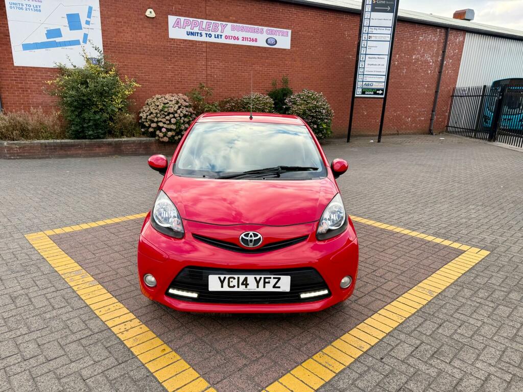 Toyota Aygo Mode Red #2