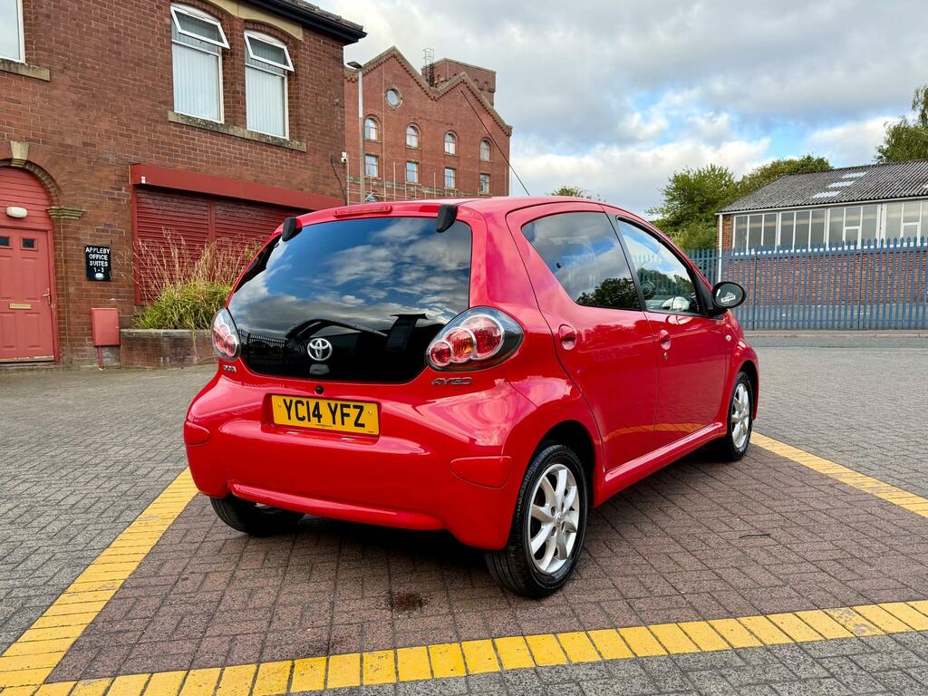 Toyota Aygo Hatchback Silver #24