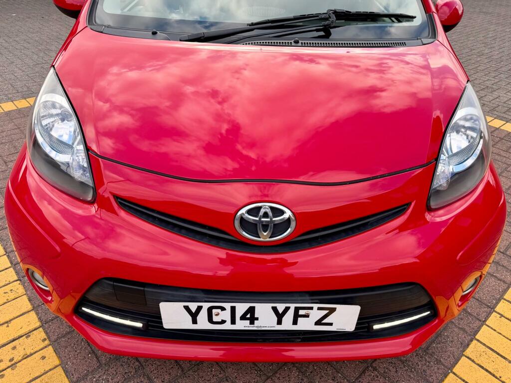 Toyota Aygo Mode Red #5