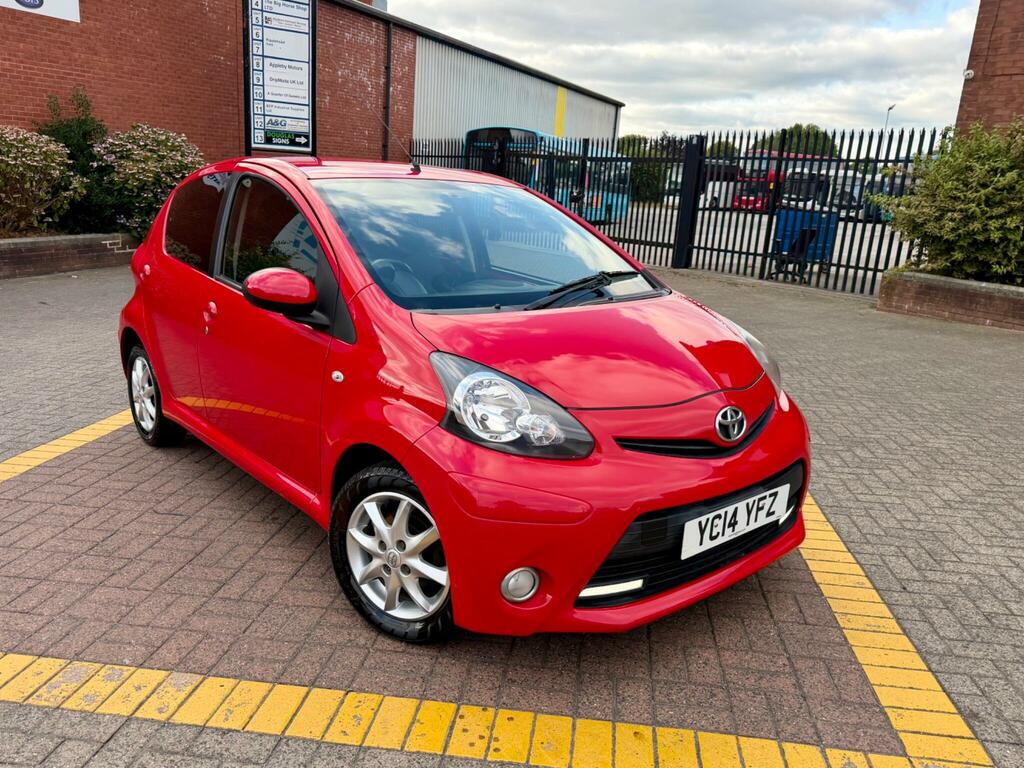 Toyota Aygo Hatchback Silver #9