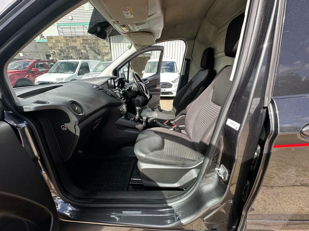 Ford Transit Courier Courier 1.5 Limited Tdci 99 Bhp Black #25