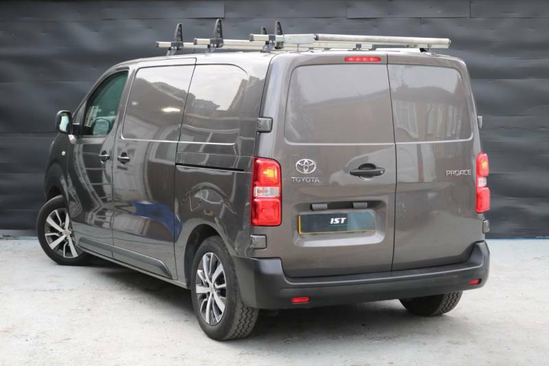 Toyota PROACE 1.5D 120 Icon Van - 2019 69 Grey #4