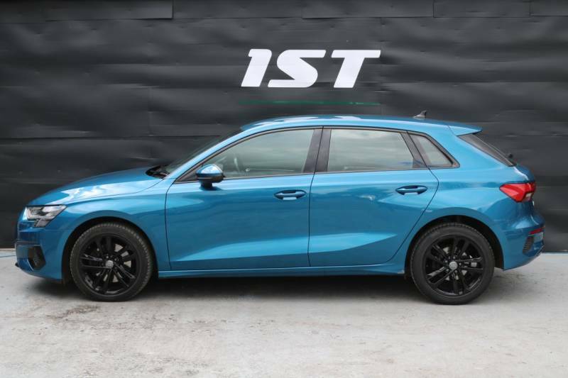 Audi A3 35 Tfsi Sport - 2020 70 WJ70XUN Blue #4
