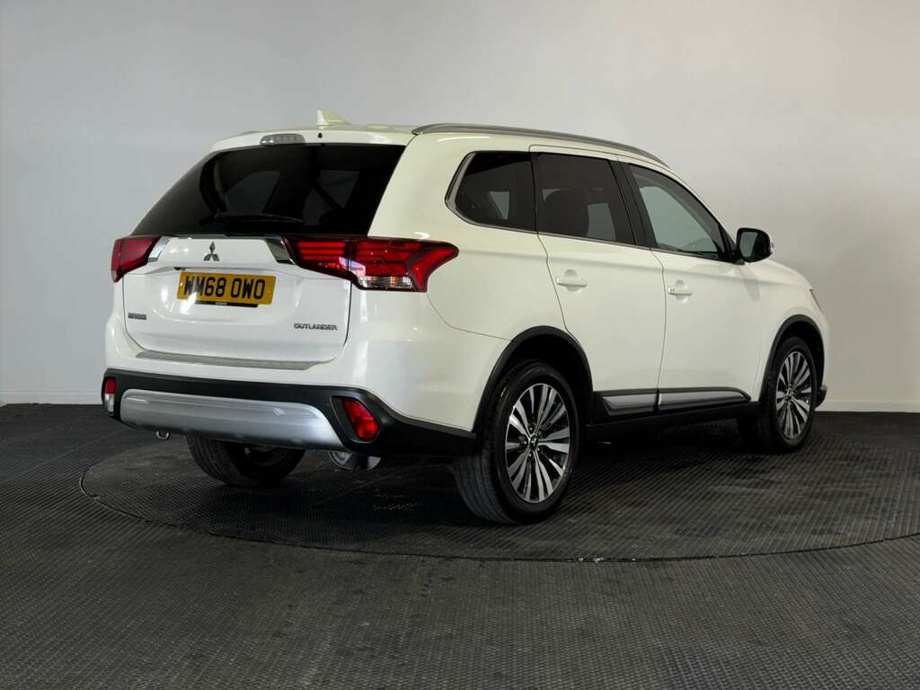 Mitsubishi Outlander 2.0 Mivec Juro Suv Cvt 4Wd Euro 6 Ss White #6