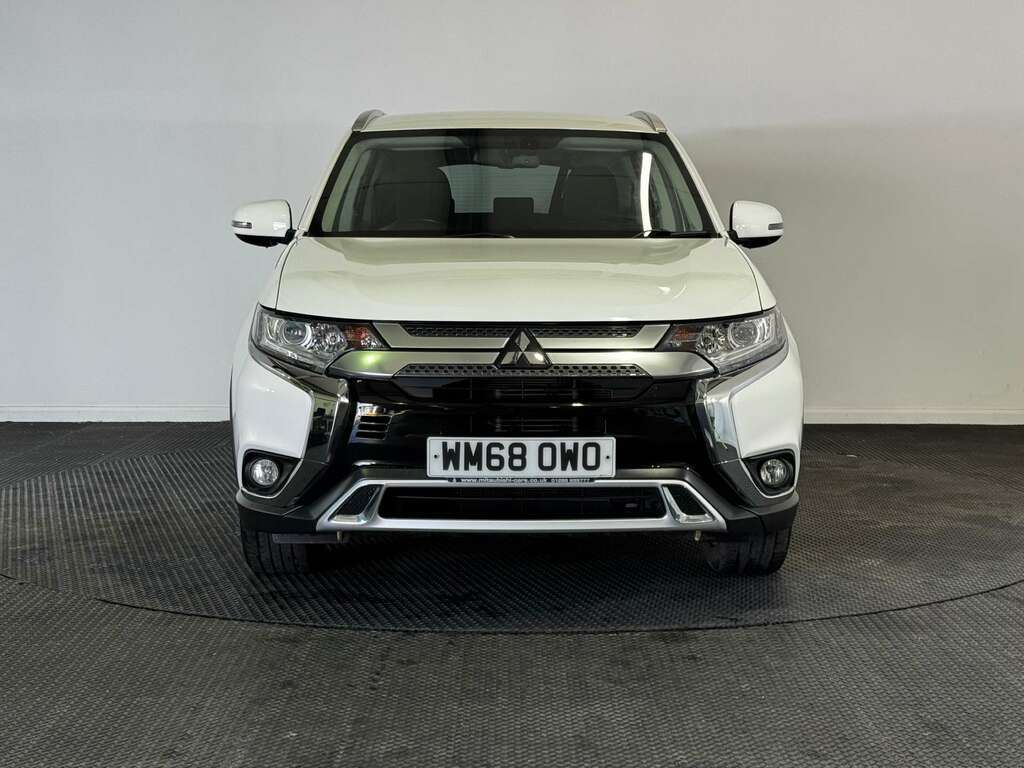 Mitsubishi Outlander 2.0 Mivec Juro Suv Cvt 4Wd Euro 6 Ss White