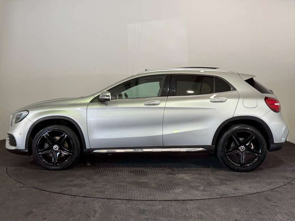 Mercedes-Benz GLA Class 2.1 Gla220d Amg Line Premium Plus Suv KY67VPF Silver #3