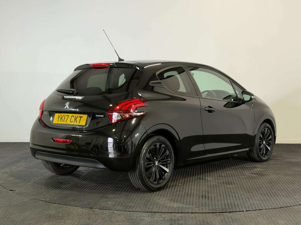 Peugeot 208 1.2 Puretech Black Edition Hatchback Ma YK17CKT Black #6