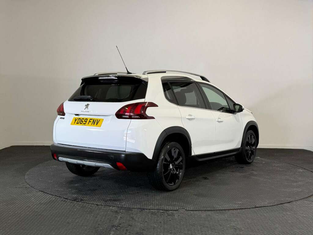 Peugeot 2008 1.2 Puretech Allure Premium Suv YD69FNV White #6