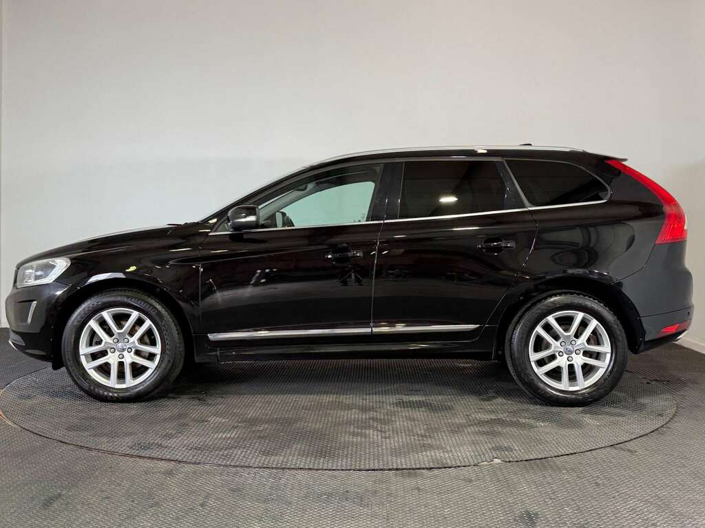 Volvo XC60 2.4 D5 Se Lux Nav Suv Awd Euro 6 KT16UUK Black #3