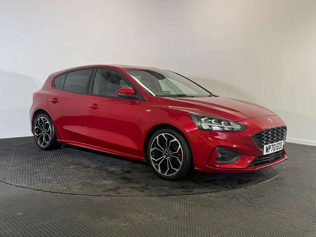 Ford Focus 1.5 Ecoblue St-line X Hatchback Red
