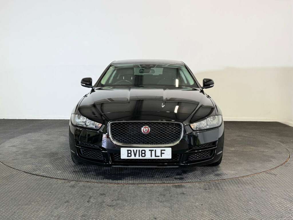 Jaguar XE 2.0I Prestige Saloon Euro 6 Ss Black