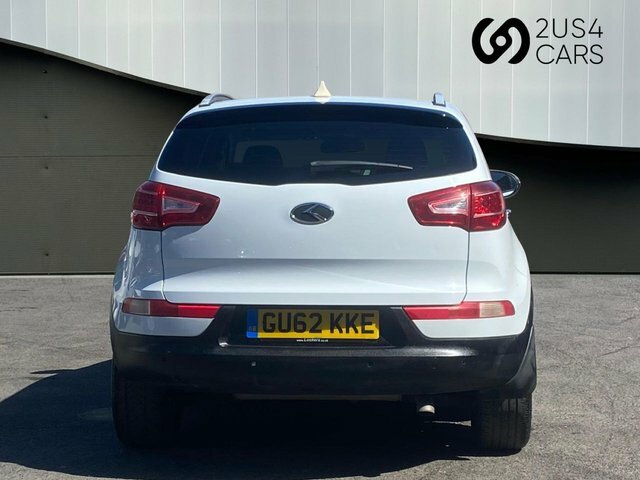 Kia Sportage 1.7 Crdi Ecodynamics 3 Suv 2Wd E GU62KKE White #6