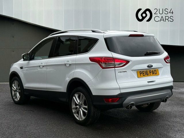 Ford Kuga 2.0 Tdci Titanium X Suv Powershift Awd PE16PAO White #4