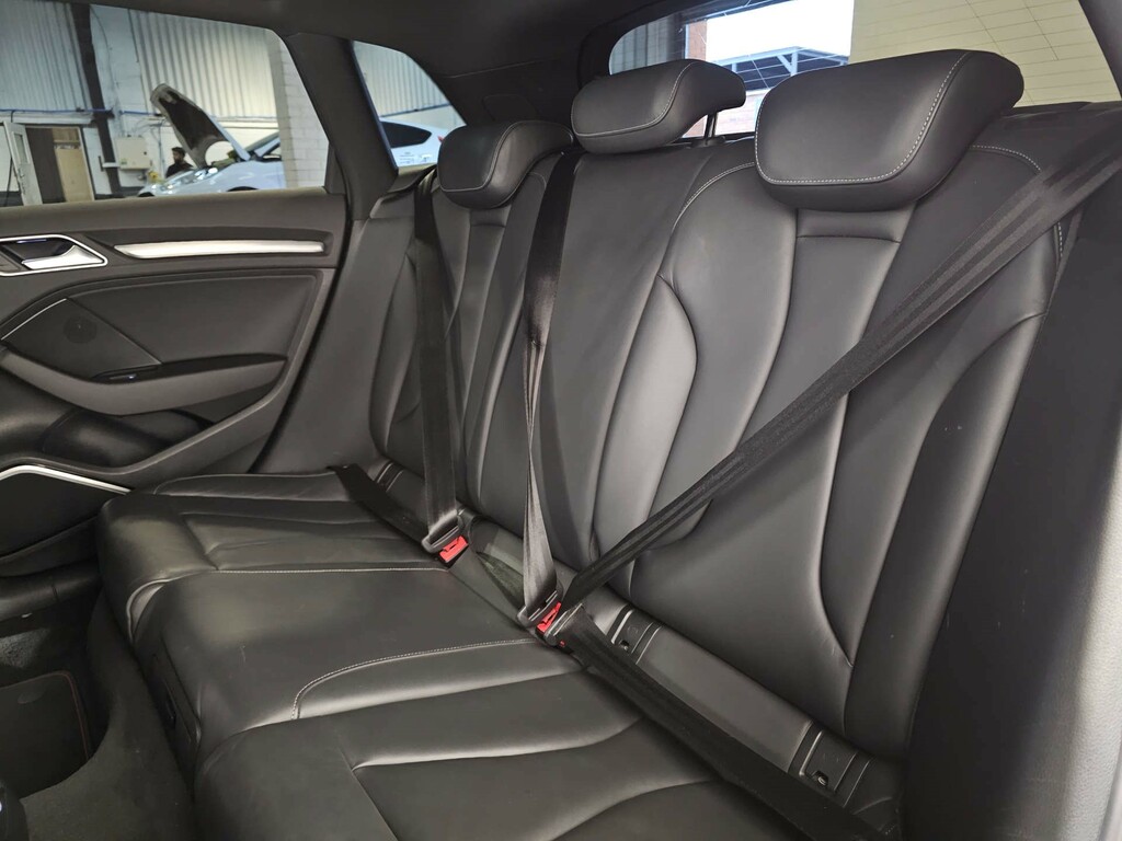 Audi S3 Tfsi Black Edition Sportback S Tronic Quatt LP19FFO #6