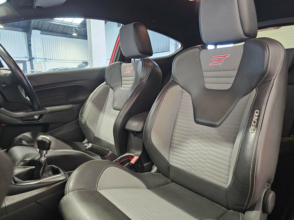 Ford Fiesta 1.6T Ecoboost St-3 Hatchback Euro 6 EA17ETX  #4