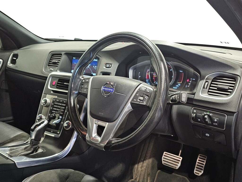Volvo V60 D2 R-design Lux Nav Estate Powershift Euro Black