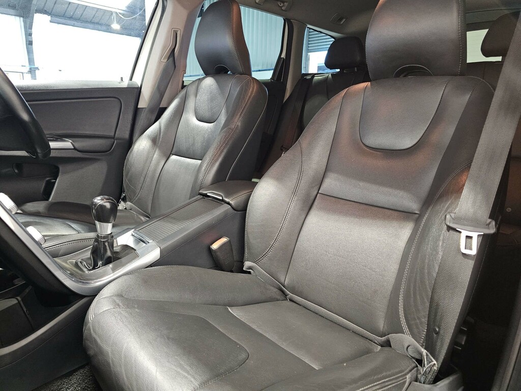 Volvo XC60 D5 Se Lux Nav Suv Awd Euro 6 Ss OIG8615 #5
