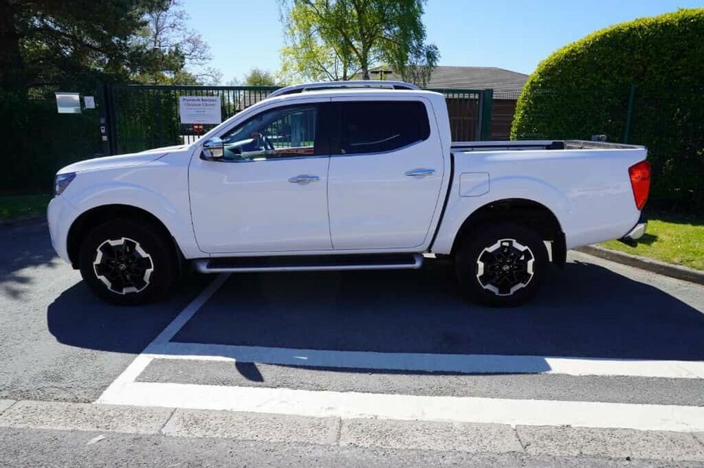 Nissan Navara Dci Tekna Shr Dcb..1 Local Owner...superb WG21DYM White #4