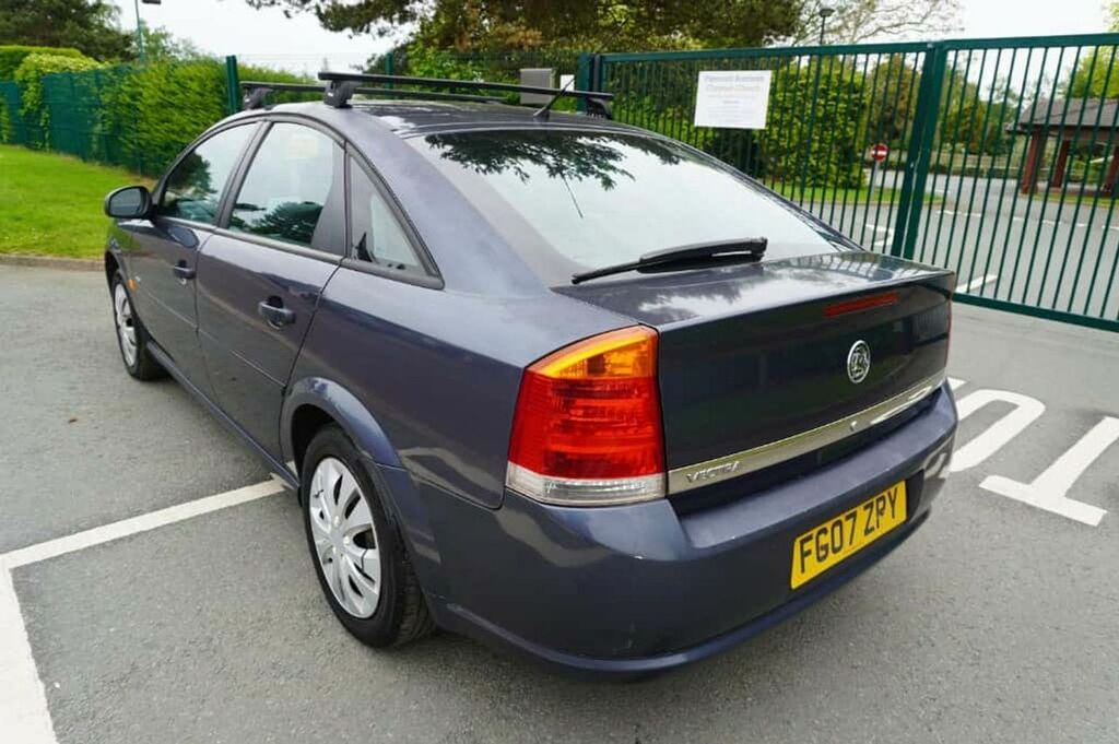 Vauxhall Vectra  Silver #6