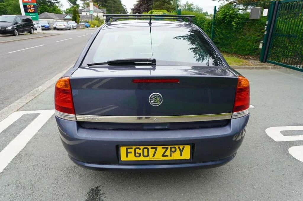 Vauxhall Vectra  Silver #5
