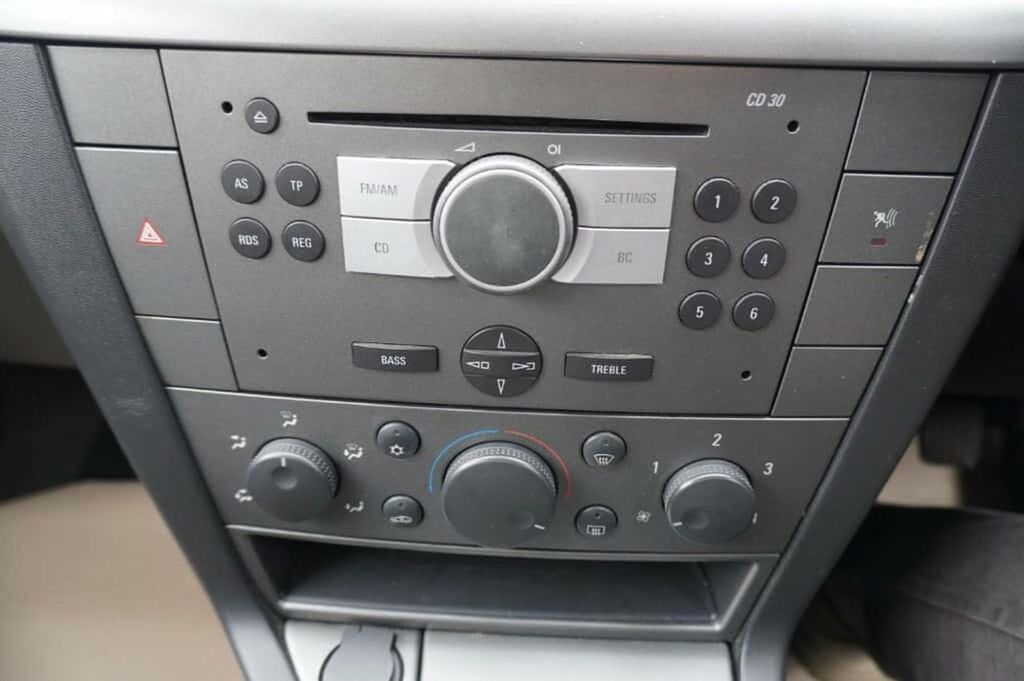 Vauxhall Vectra  Silver #19