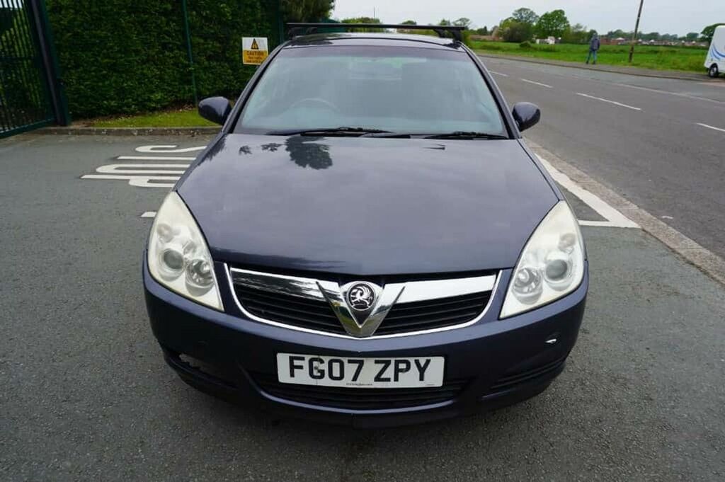 Vauxhall Vectra  Silver #2