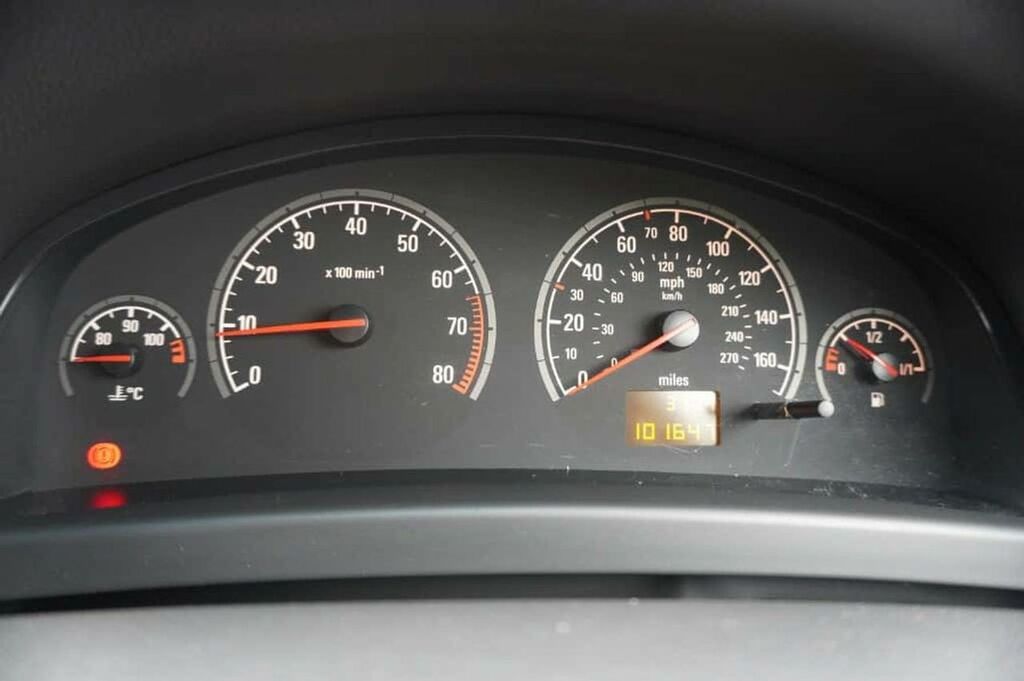 Vauxhall Vectra  Silver #17
