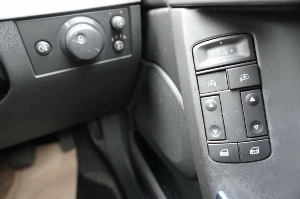 Vauxhall Vectra  Silver #20