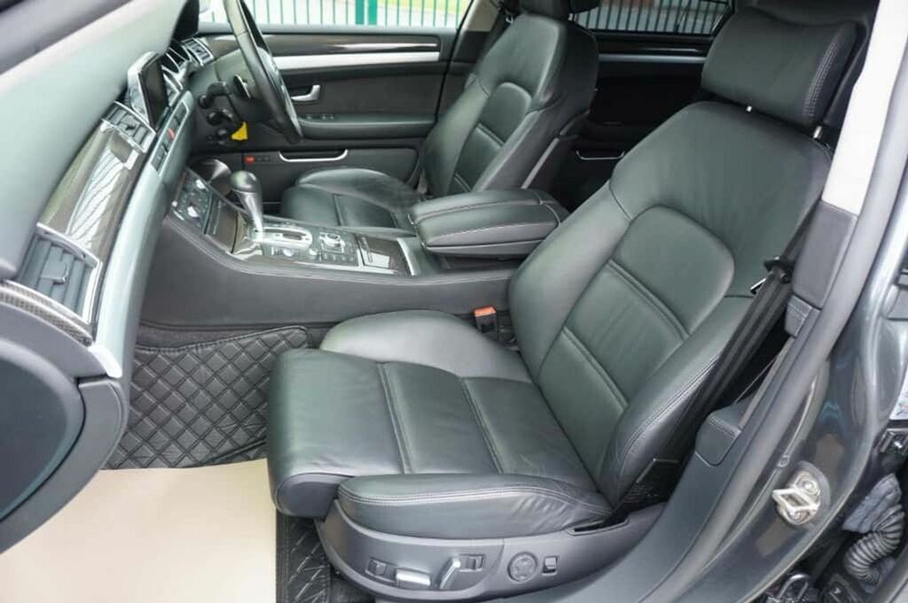 Audi S8 Audi S8 5.2 V10 Quattro. Black 2010 Black #19