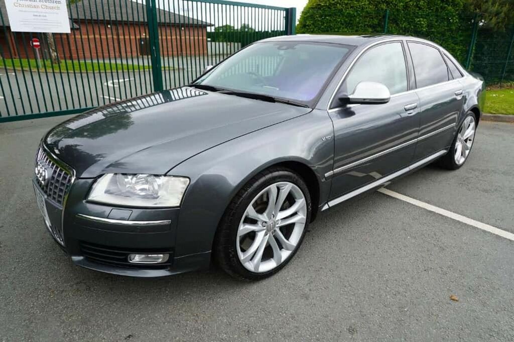Audi S8 Audi S8 5.2 V10 Quattro. Black 2010 Black #3