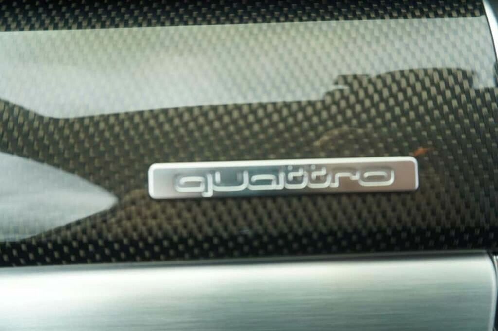 Audi S8 Audi S8 5.2 V10 Quattro. Black 2010 Black #31