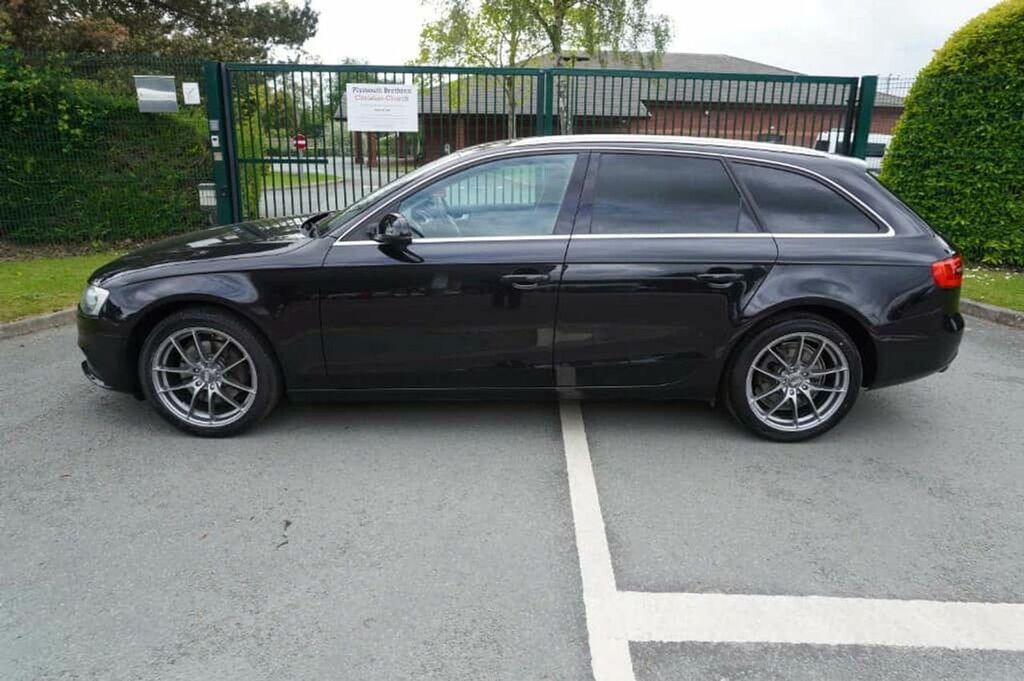 Audi A4 2.0T Fsi Quattro Estate...only 56968 Mil Black #4