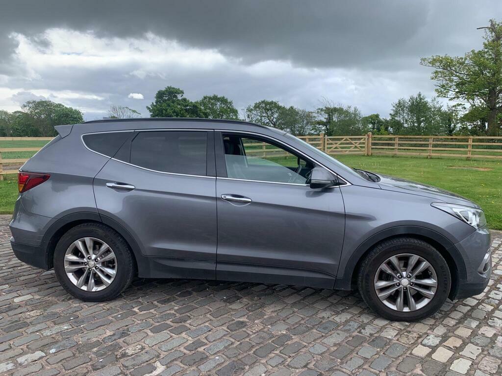 Hyundai Santa Fe 2.2 Crdi Blue Drive Premium 4Wd Euro 6 S S Grey