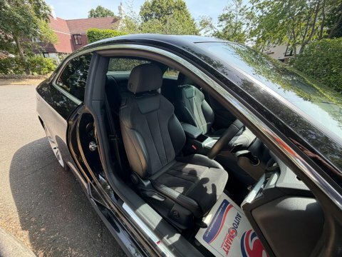 Audi A5 2.0 Tfsi 35 DF19LSC Black #3