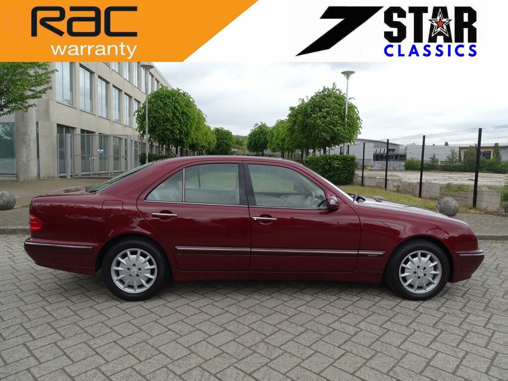 Mercedes-Benz E Class E320 V6 5-Door Black #5