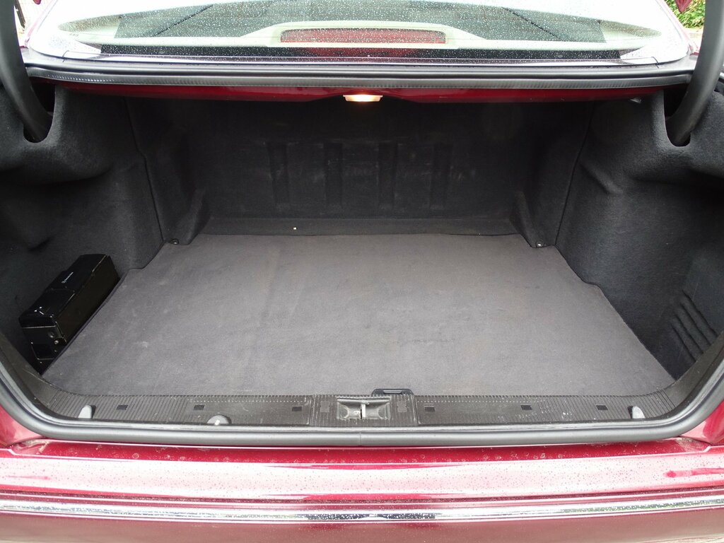 Mercedes-Benz E Class E320 V6 5-Door Black #43