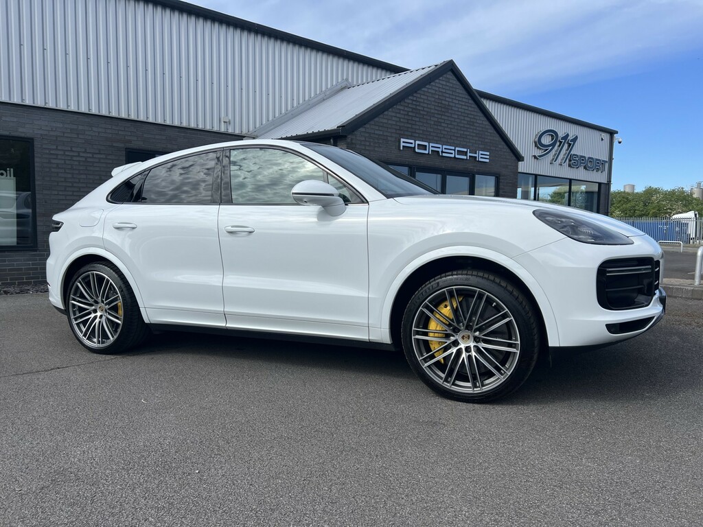 Porsche Cayenne V8 Turbo Tiptronic White #4