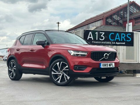 Volvo XC40 2.0 Xc40 R-design KM19WPL Red #2