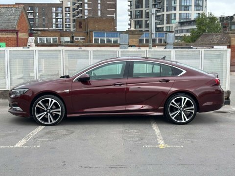 Vauxhall Insignia 2.0 Insignia Sri VE68MFX Red #5