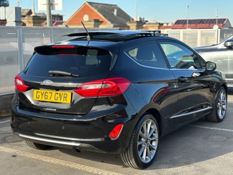 Ford Fiesta 1.0 Fiesta Vignale GY67GVR Black #4