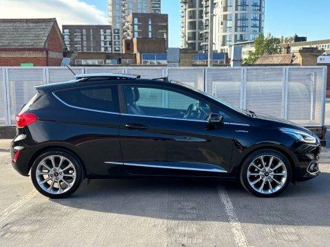 Ford Fiesta 1.0 Fiesta Vignale GY67GVR Black #3