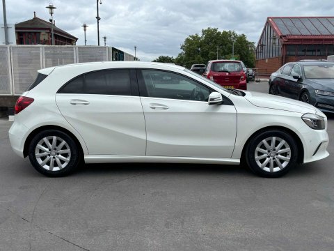 Mercedes-Benz A Class Blueefficiency Sport LX66CZH White #3