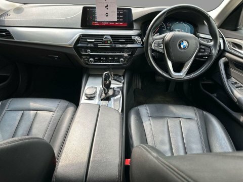 BMW 5 Series 2.0 520D Xdrive LK19XGW Black #5